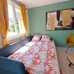 Proche Chu - 4 Couchages - Parking Gratuit - Local Velo