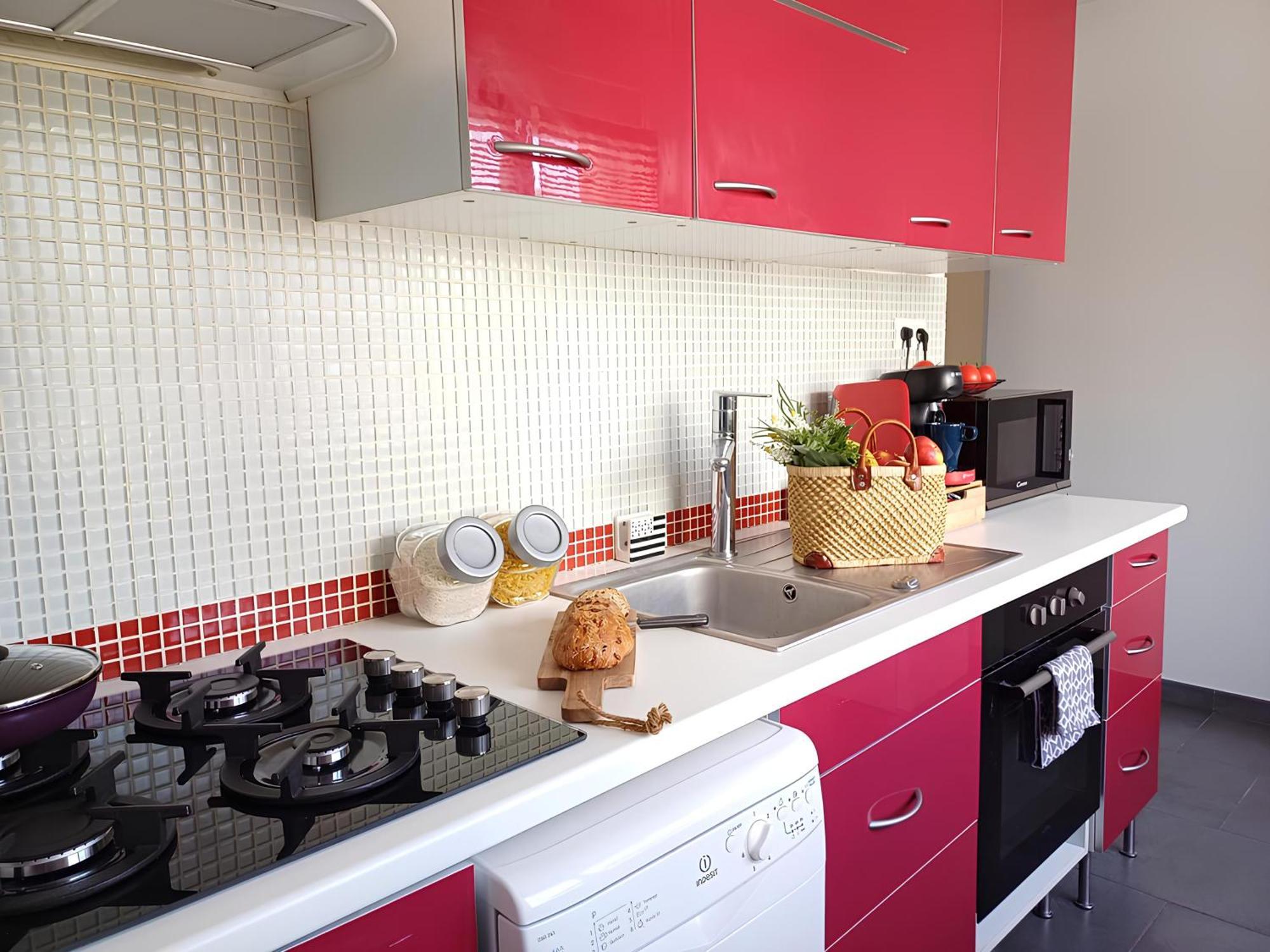 Proche Chu - 4 Couchages - Parking Gratuit - Local Velo Apartment *